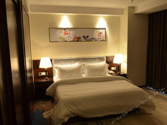 Metropolo Changsha Wuyi Square Extérieur photo